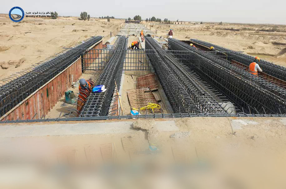 مرکز زرنج او کنګ ولسوالۍ د نښلوونکي ۳۰۰ متره پُل رغنیزې چارې ۷۵ سلنه بشپړې شوې