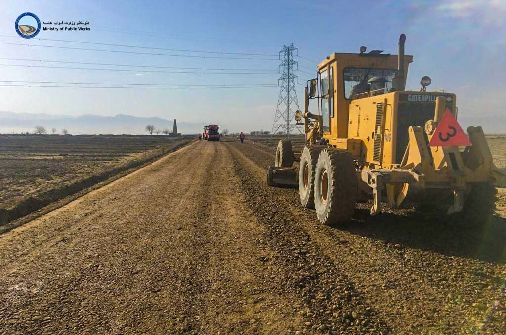  Balkh: The road project of “Baba Qachqar village” reaches 43% progress The Construction of a 14.5-kilometer road in Balkh province, which has split up from the Balkh-Sheberghan highway and leads to the Baba Qachqar village of Nahrshahi district, reached 43 percent of its physical work progress. This project is being implemented and supervised via the National Rural Access Program (NRAP) an operational unit of the Ministry of Public Works.  According to the MoPW, the contract of this project was signed with