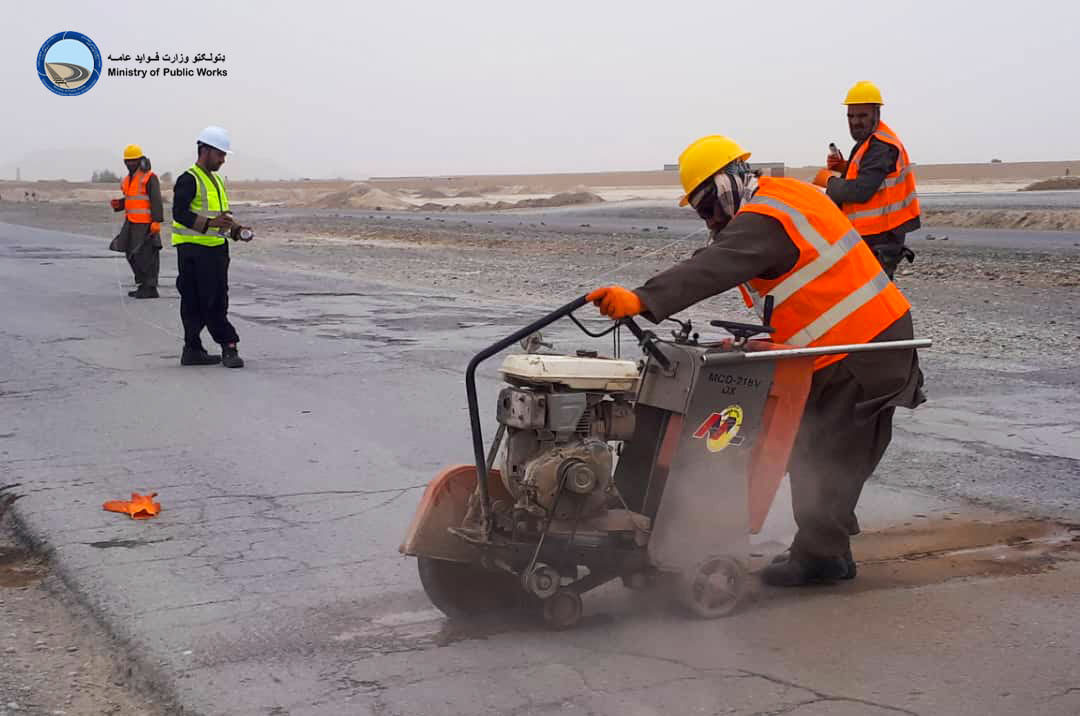 Maintenance of the old Kandahar-SpinBoldak road has started