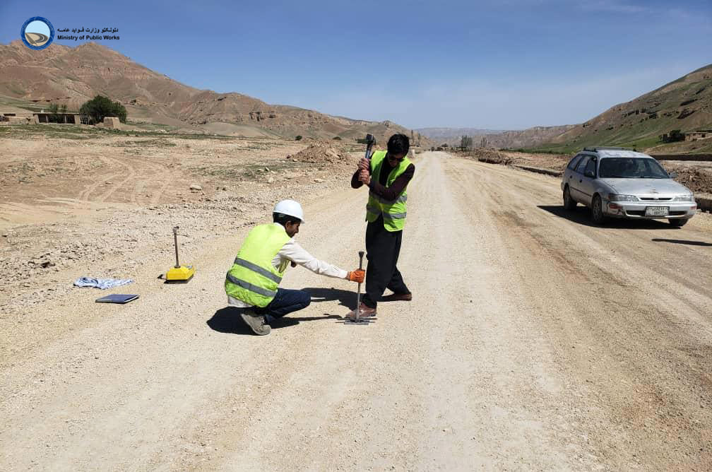 Dara-e-Suf and Shabashk road project reaches 50% complete