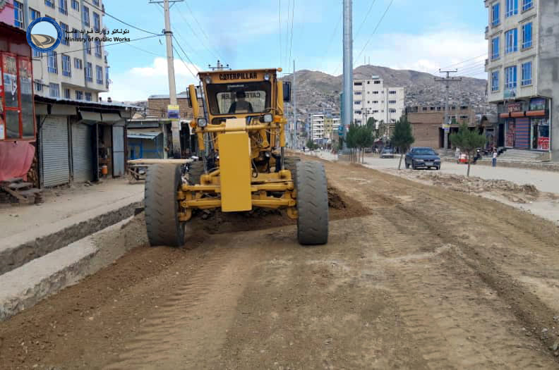 Kabul: The project of a 5.8 km long asphalt road in Deh-Sabz hits 30% work progress