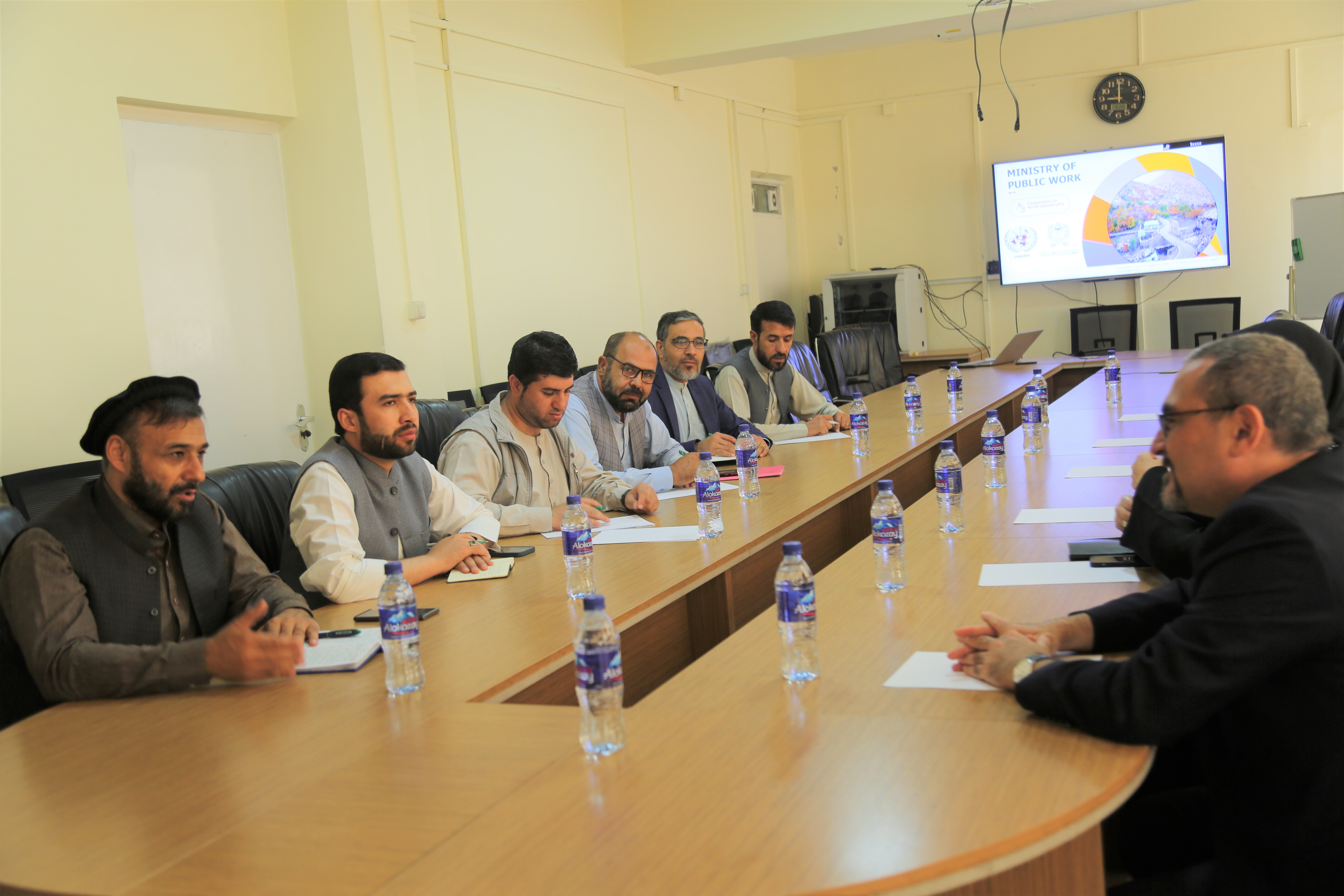 Meeting of the Acting Deputy Minister of Technical Affairs of the Ministry of Public Works with the President of the World Food Program in Afghanistan and the UN Special Representative for Afghanistan