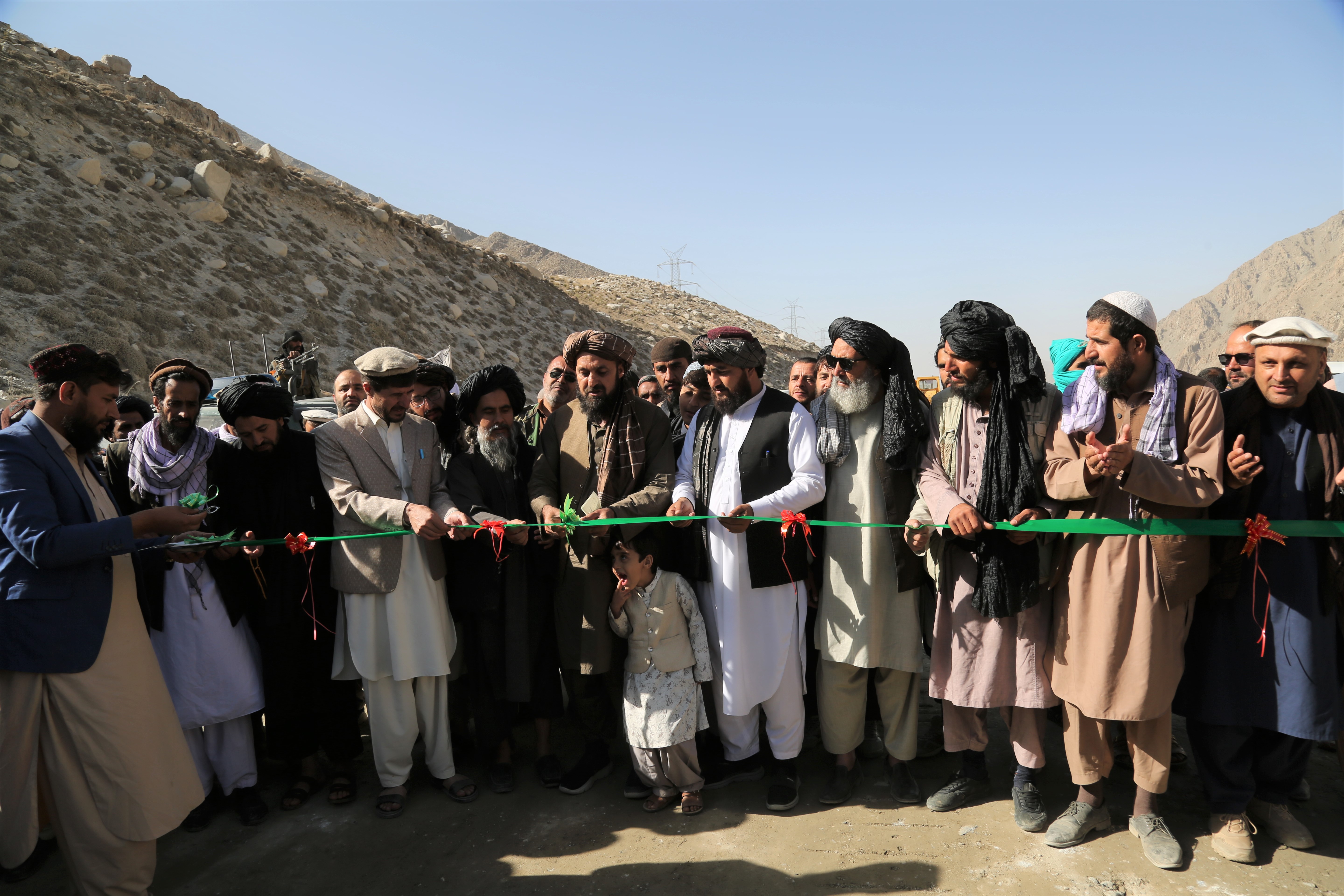 ترمیم 30 کیلومتر شاهراه سالنگ به ارزش بیشتر از 53 میلیون افغانی از سوی امارت اسلامی افغانستان آغاز گردید