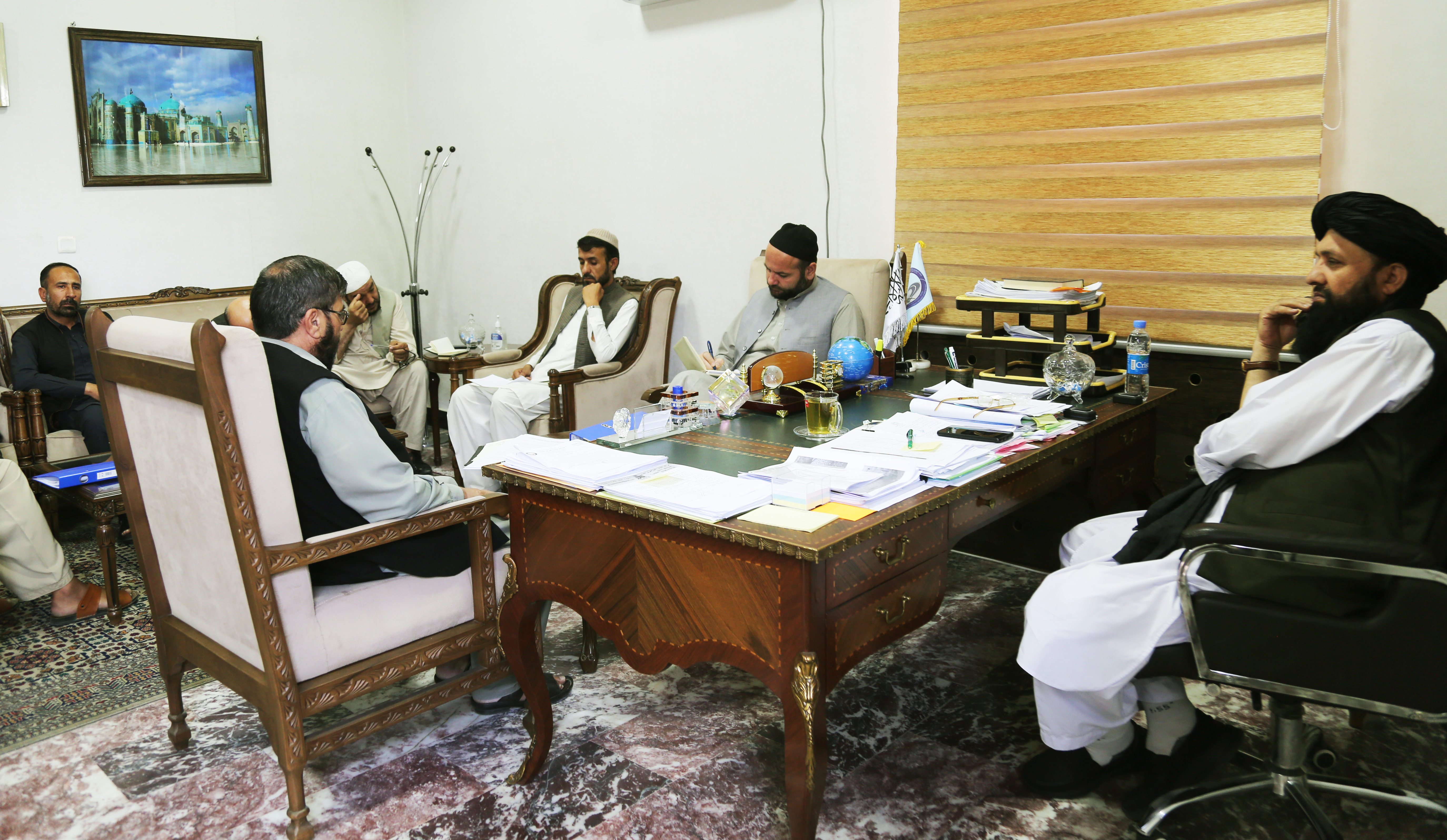 قرارداد پروژه سرک ترینکوت – شاه ولی کوت مورد بررسی و ارزیابی قرار گرفت