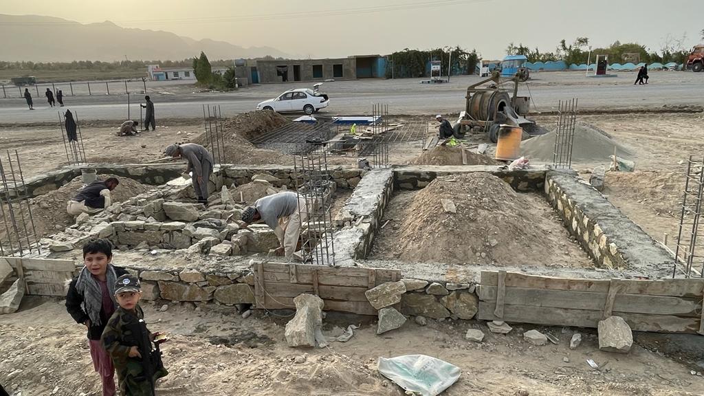 په بلخ کې د یوې پايې تلې د نصب او تعمیر جوړولو کار پیل شو