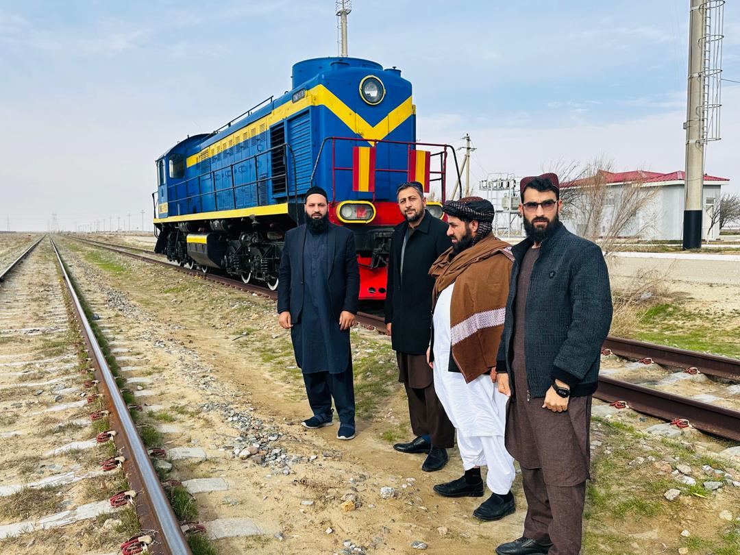 د ټولګټو وزارت د اوسپنیزې کرښې مرستيال د حيرتان بندر له ترميماتي چارو ليدنه او ارزونه وکړه