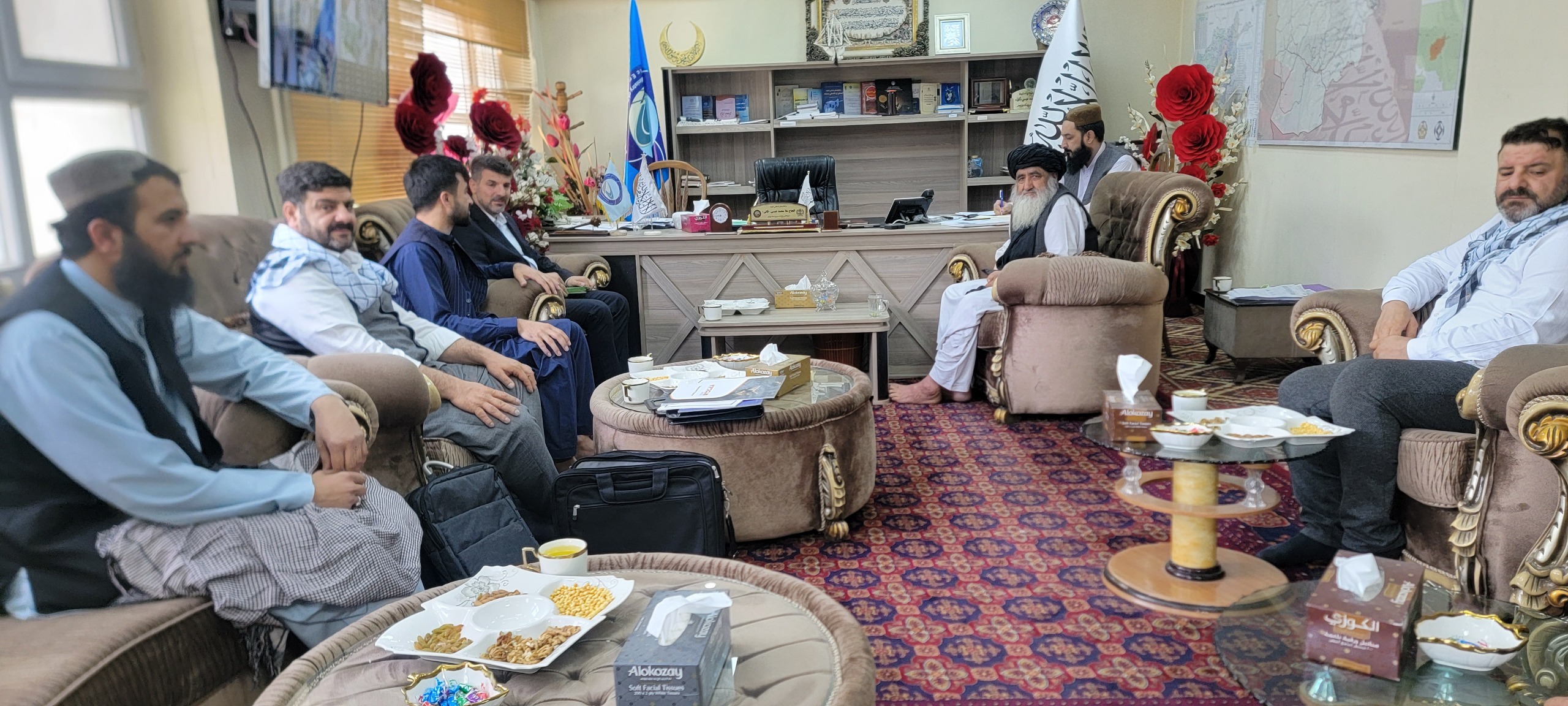 د ټولګټو وزارت سرپرست وزیر په افغانستان کې د کارین ګروپ ترکي شرکت له رئیس او مل پلاوي سره وکتل