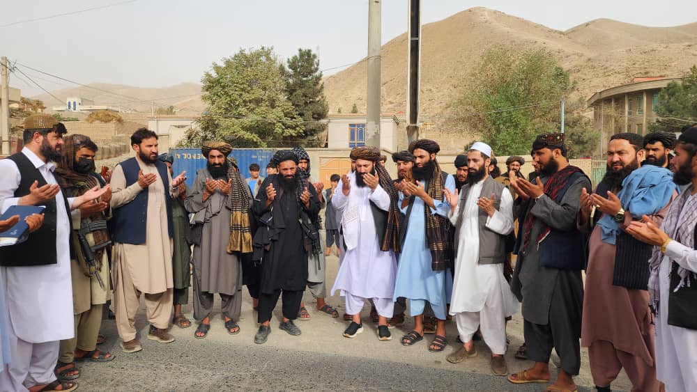 د ټولګټو وزارت له لوري  په بغلان ولایت کې د پلخمري –  دوشي سړک د ترمیم او داغګیرۍ چارې د څه باندې ۳۷.۹ میلیونه افغانیو په ارزښت د یاد ولایت د والي محترم الحاج مولوي عبد الرحمن حقاني، د یاد ولایت د ټولګټو رئیس محترم الحاج مولوي عبدالنصیر شیخ زاده او یو شمېر سیه ییزو مسئولینو په شتون کې رسماً پیل شوې. دغه سړک شاوخوا ۲۸ کیلومتره اوږد والی لري، چې د هېواد له  پلازمیني سره ۹ شمالي ولایتونه نښلوي دیاد سړک د ترمیم او داغ ګیرۍ چارې به د ۵ میاشتو په موده کې بشپړې شي. د دغې پروژې د کار  په بشپړیدو سره به د هېوادوالو 