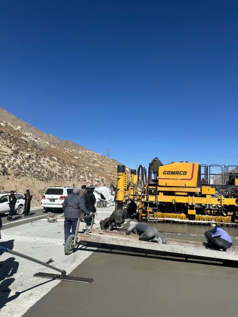 د بې‌کیفیته تیلو د مخنیوي هیئت د ټولګټو وزارت د تخنیکي مرستيال محترم الحاج مولوي عبدالکریم فاتح په ملتیا، نن پنجشنبه د سالنګ له لارې له نژدې لیدنه ترسره کړه