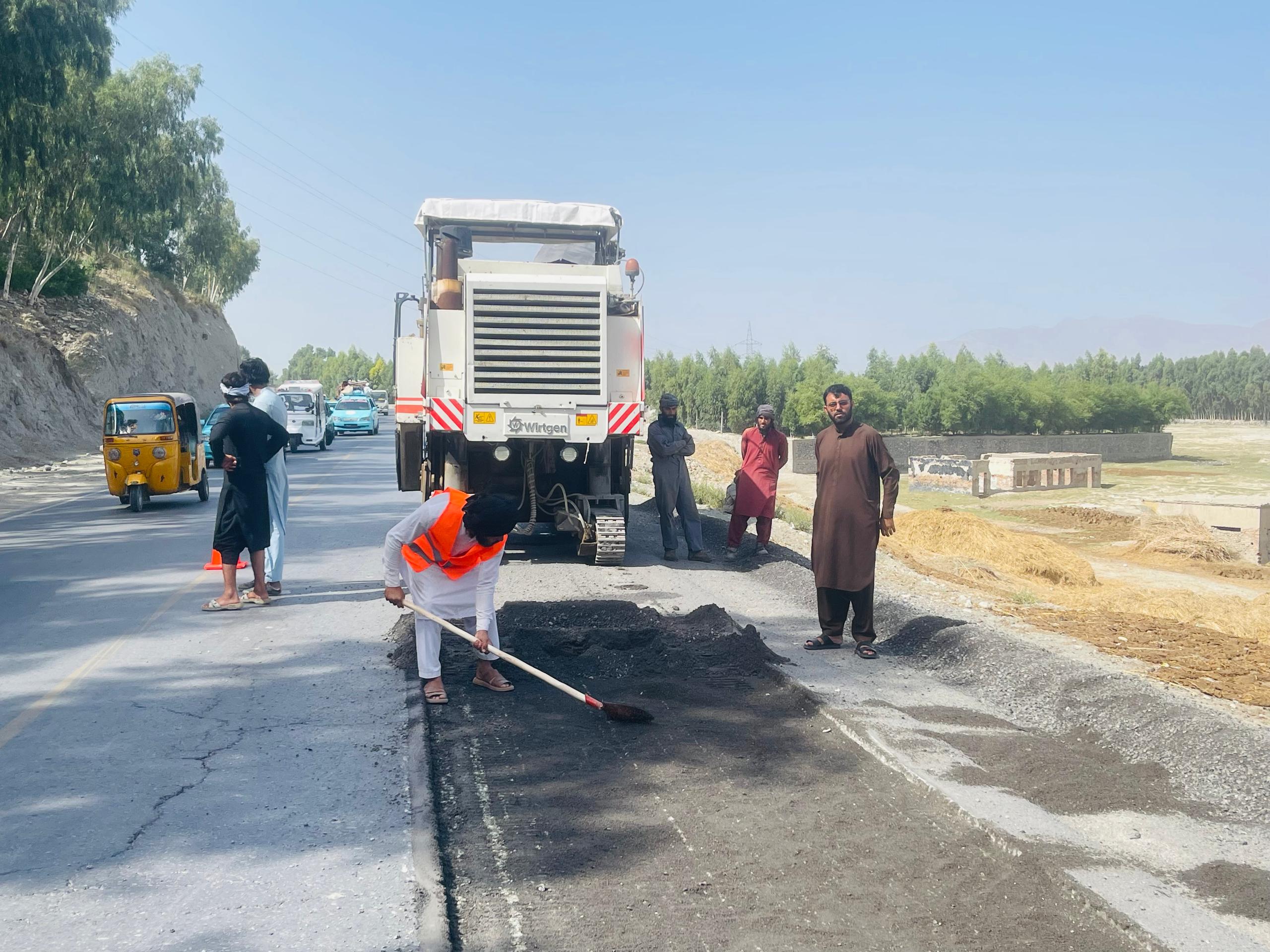 په لغمان ولایت کې د دوو پروژو چارې د ۱۳.۳ میلیونه افغانیو په ارزښت بشپړې شوې