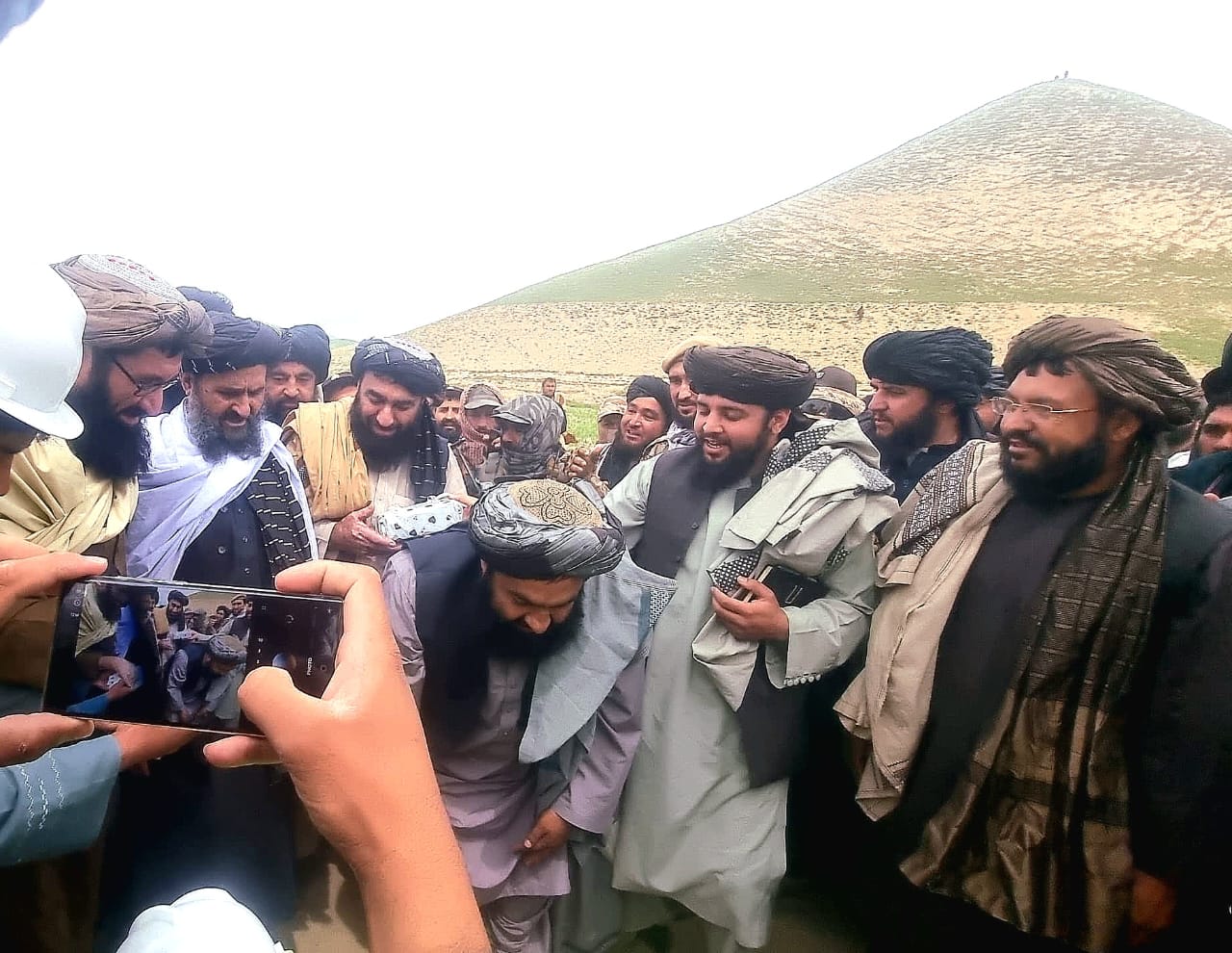 د قیصار–لامان سړک  د ٥٠ کیلومتره برخې د رغونې چارې پیل شوې